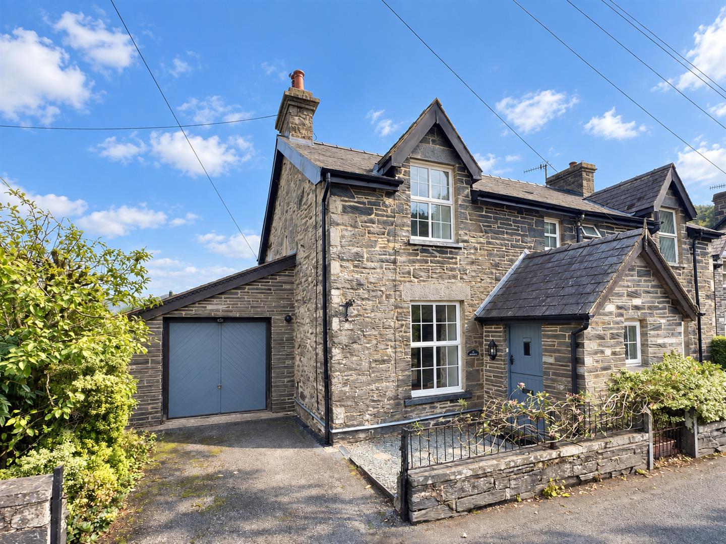 Dolydd Terrace, Betws-Y-Coed